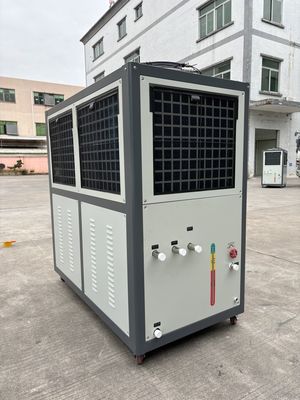 Machine de refroidissement liquide à contrôle par micro-ordinateur PLC, niveau sonore inférieur à 65dB A, conçu pour des performances de refroidissement silencieuses