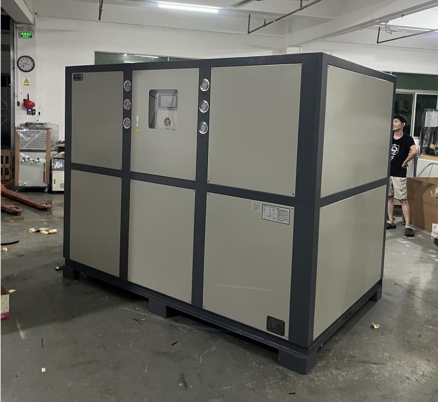 Chiller industriel refroidi à l'eau de 480 V avec compresseur à vis à rouleaux