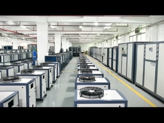 Grand atelier de production de réfrigérateurs